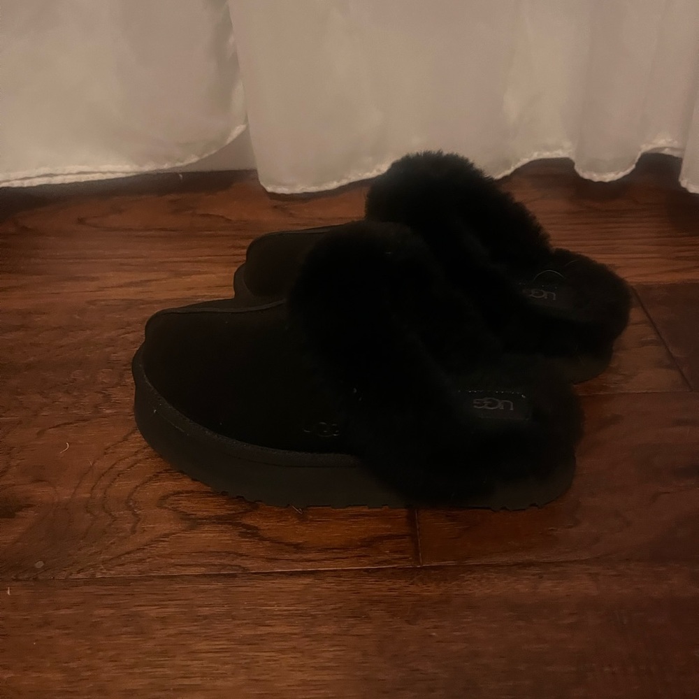 ugg platform slipper - Picture 2 of 6
